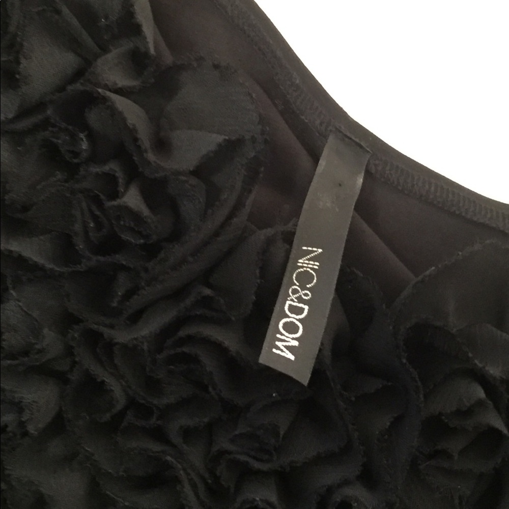 Rose Ruffled Dress - Picture 6 of 7